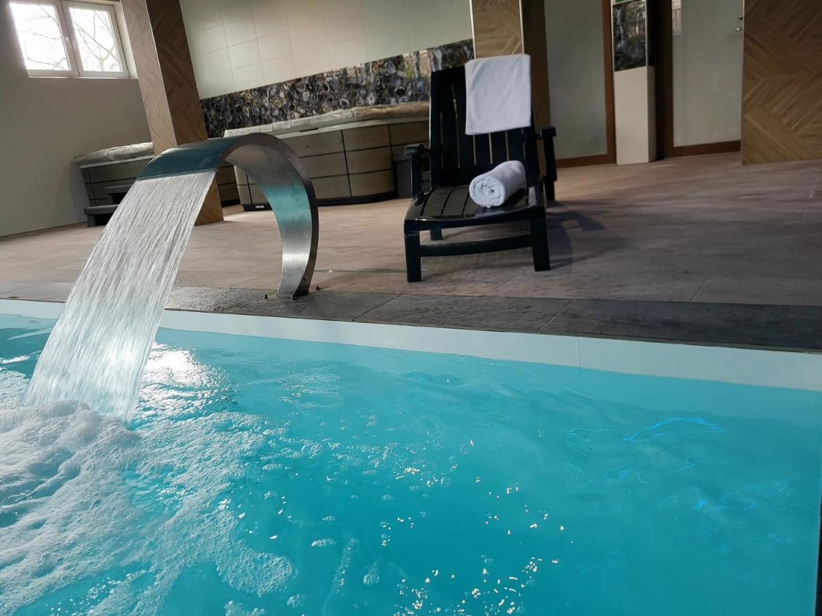 Dom Jastrzebia Z Basenem I Jacuzzi Lägenhet Jastrzębia Góra Exteriör bild