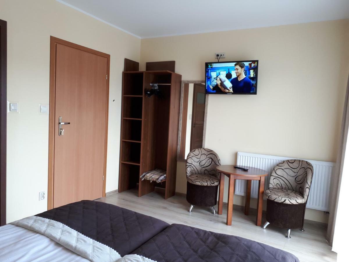 Dom Jastrzebia Z Basenem I Jacuzzi Lägenhet Jastrzębia Góra Exteriör bild