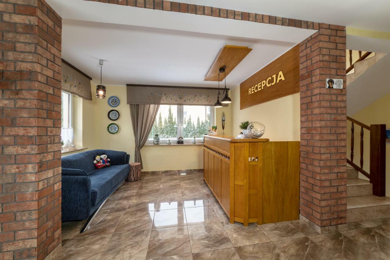 Dom Jastrzebia Z Basenem I Jacuzzi Lägenhet Jastrzębia Góra Exteriör bild
