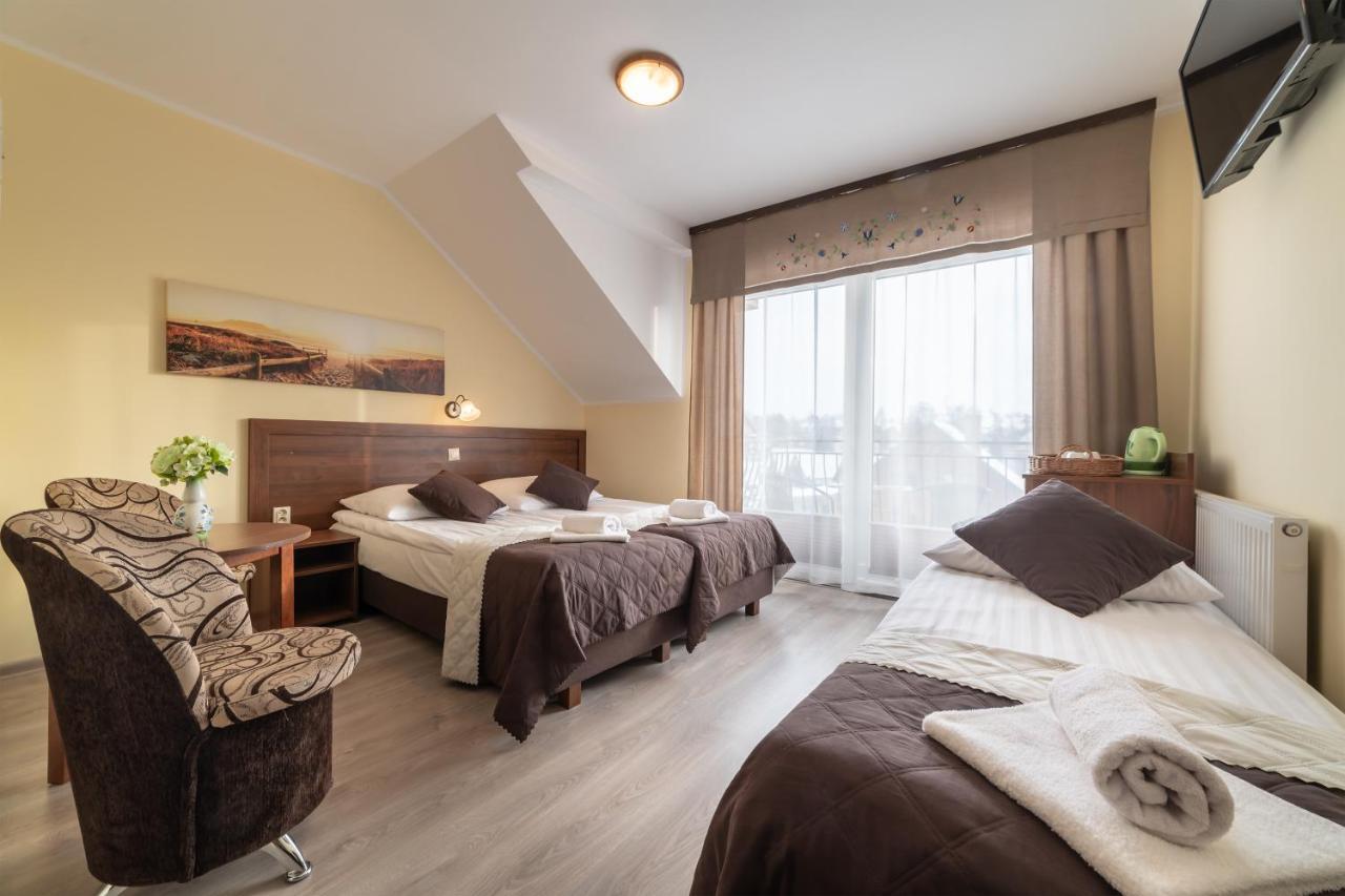 Dom Jastrzebia Z Basenem I Jacuzzi Lägenhet Jastrzębia Góra Exteriör bild